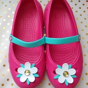 Crocs Girls Keeley Charm Flats